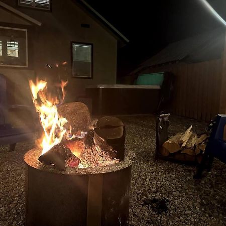Close To Hiawatha Tr And Biking With Hot Tub Wallace Exterior photo